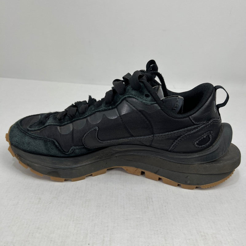 【中古品】【レディース】 NIKE×SACAI ナイキ サカイ DD1875-001 VAPOR WAFFLE ヴェイパーワッフル 24.5cm ※汚れ・使用感あり 本体のみ スニーカー シューズ 靴 160-260816-io-15-fuzh カラー：ブラック 万代Net店