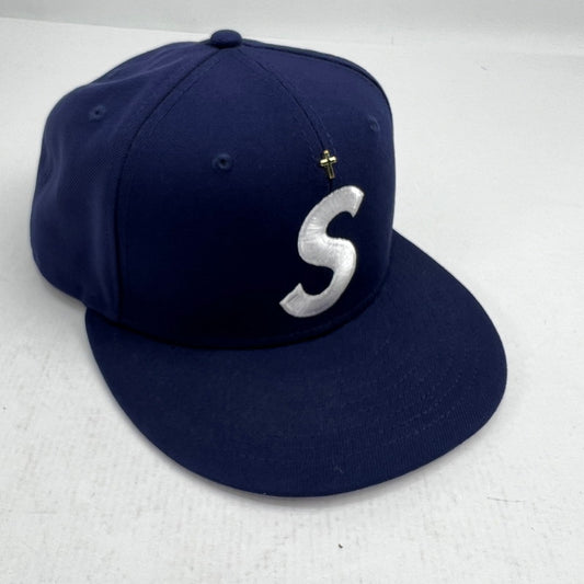 【中古品】【メンズ】 SUPREME×NEWERA シュプリーム ニューエラ GOLDCROSS S LOGO CAP ゴールドクロス ロゴ キャップ BLUE SIZE:61.5cm 帽子 185-260816-io-20-fuzh カラー：ブルー 万代Net店