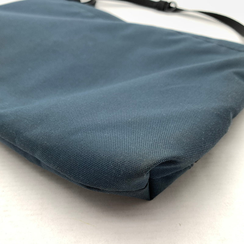 【中古品】【メンズ】 SNOW PEAK AC-21AU417R EVERYDAY USE SACOCHE スノーピーク ナイロンサコッシュ ショルダーバッグ カバン 188-260815-gm-67-fuzh カラー：ネイビー 万代Net店