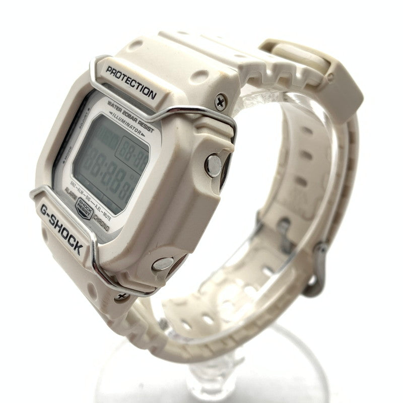【中古品】【メンズ】 G-SHOCK DW-D5600P 腕時計 WHITE クォーツ 本体のみ ※汚れ.使用感有 時計 196-260820-io-01-fuzh 万代Net店