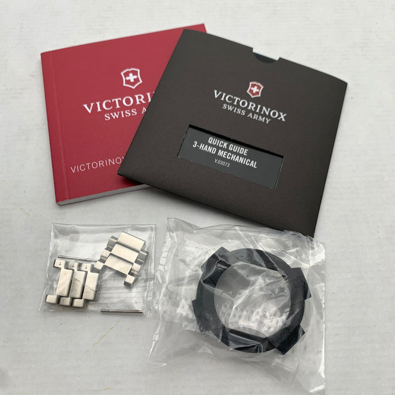 【中古品】【メンズ】 VICTORINOX ビクトリノックス 241837 I.N.O.X. MECHANICAL アナログ 腕時計 時計 SILVER 自動巻き 説明書・保護バンパー・コマ・ケース付属 197-260823-io-08-fuzh 万代Net店