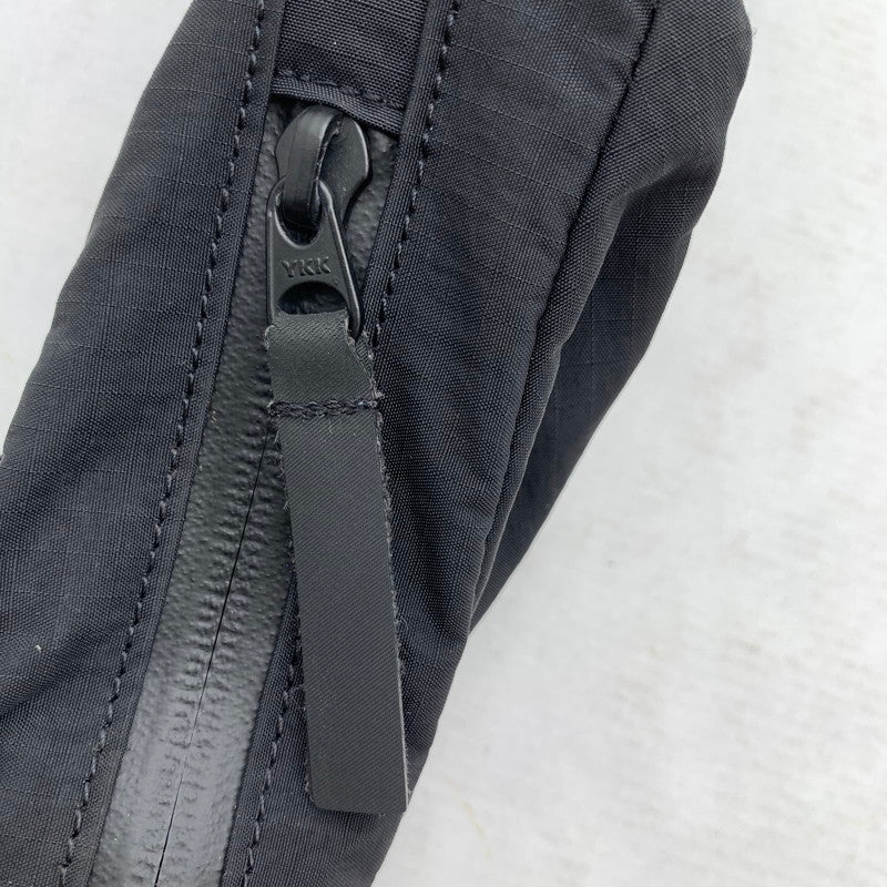 【中古品】【メンズ】 MAASTIK マースティック VISKAMA ショルダーバッグ カバンBLACK メッシュ 鞄 かばん バッグ タグ付き ※汚れあり 188-260823-io-09-fuzh 万代Net店