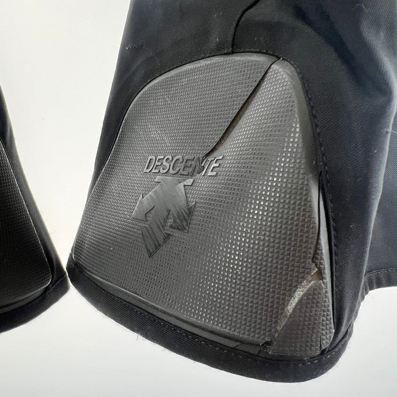 【中古品】【レディース】 DESCENTE デサント ウェア ズボン スノーウェア スキー ※破損個所あり・汚れ・使用感あり 127-261022-io-07-fuz サイズ：9 カラー：ブラック 万代Net店