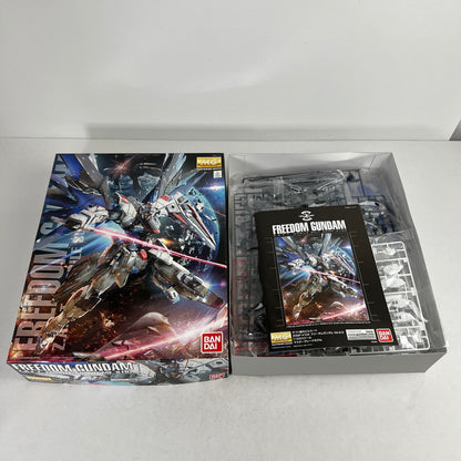 【中古美品】 MG 1/100 機動戦士ガンダムUC フリーダムガンダム Ver.2.0 赤ロゴ版 ガンプラ プラモデル 058-260831-ky-57-fuzh 万代Net店