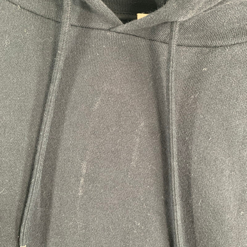 【中古品】【メンズ】 CELINE セリーヌ 2Y006917G バックロゴプリントフーディ パーカー BLACK Sサイズ ※使用感・シミあり 141-260830-io-09-fuzh カラー：ブラック 万代Net店