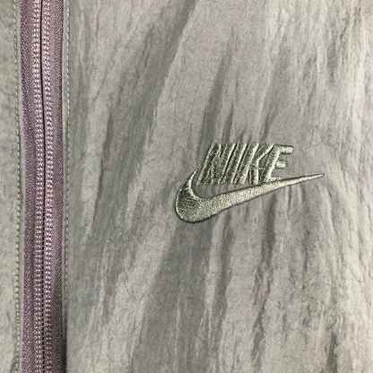 【中古品】【メンズ】 NIKE ナイキ BQ6546-540 FLEECE JACKET フリース ジャケット リバーシブル アウター 上着 PURPLE GRAY Mサイズ ※目潰れ・汚れ・使用感あり 148-260830-io-47-fuzh カラー：パープルグレー 万代Net店