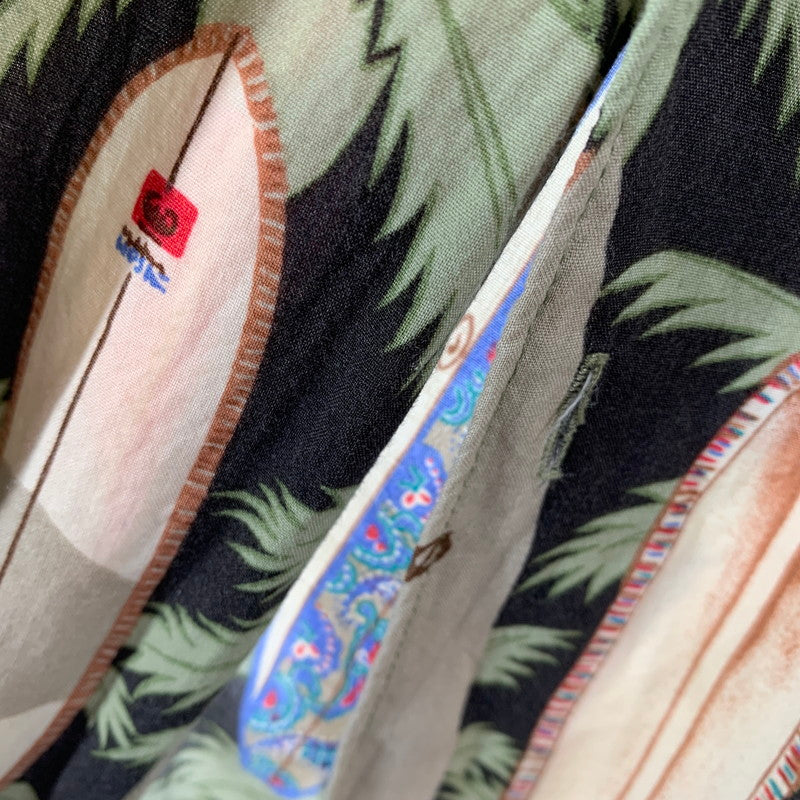 【中古品】【メンズ】 REYN SPOONER レイン・スプーナー RAYON SHIRT レーヨンシャツ 総柄 ヤシの木 アロハシャツ 半袖シャツ Mサイズ ※ボタン糸ほつれあり・ボタン取れている箇所あり 145-260830-io-51-fuzh 万代Net店