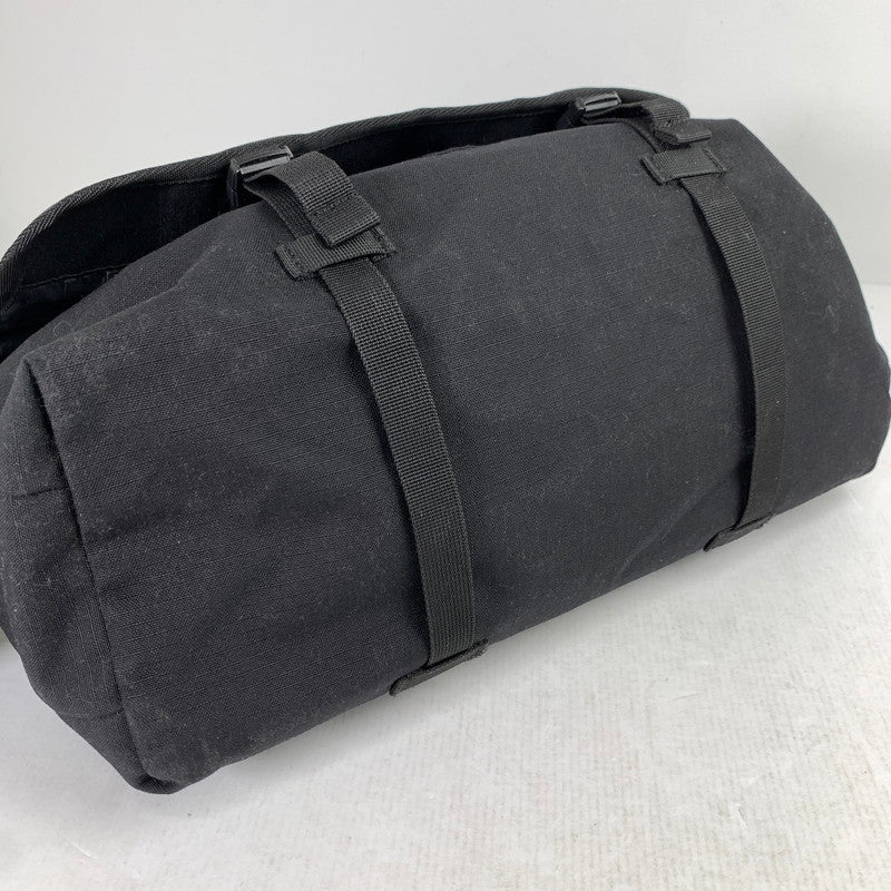 【中古品】【メンズ】 CARHARTT カーハート B000037000199 CARGO SERIES MESSENGER BAG カバン メッセンジャーバッグ かばん 鞄 バッグ BLACK 188-260829-io-30-fuzh カラー：ブラック 万代Net店