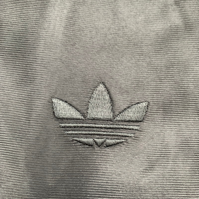 【中古品】【メンズ】 ADIDAS アディダス JW5960 FIREBIRD TRACK TOP トラックトップ ジャージ 上着 アウター ジャケット BLACK Mサイズ ※引っ掛けあり 148-260830-io-05-fuzh カラー：ブラック 万代Net店