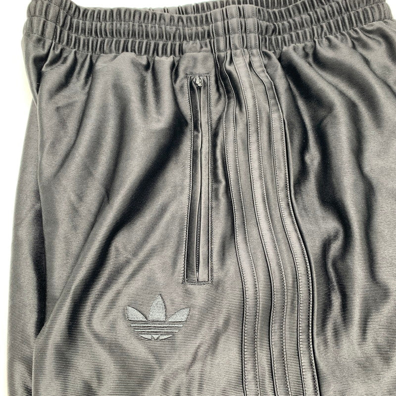 【中古品】【メンズ】 ADIDAS アディダス JX1494 METAL FIREBIRD TRACK JERSEY PANT トラック ジャージー パンツ ズボン 長ズボン BLACK Sサイズ ※引っ掛けあり 159-260830-io-04-fuzh カラー：ブラック 万代Net店