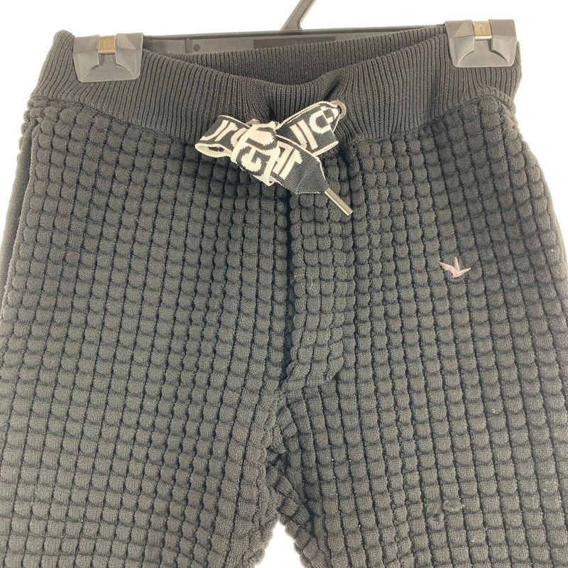 【中古品】【メンズ】 1PIU1UGUALE3 RELAX ウノピゥウノウグァーレトレ リラックス USK-24003 スピンドルロゴワッフル ジョガーパンツ BLACK Sサイズ ※引っ掛けあり・使用感あり 151-260830-io-03-fuzh カラー：ブラックレッド 万代Net店