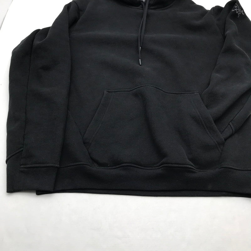 【中古品】【メンズ】 ARC'TERYX アークテリクス X000009788 EMBLEM FLEECE HOODY エンブレム フリース フーディー パーカー BLACK Sサイズ プルオーバー ※汚れ・使用感あり 144-260830-io-48-fuzh カラー：ブラック 万代Net店