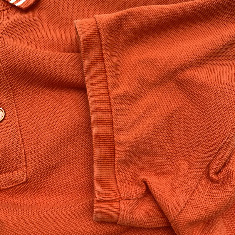 【中古品】【メンズ】 MONCLER モンクレール MAGLIA POLO MANICA CORTA S S POLO SHIRT ポロシャツ ORANGE Lサイズ ※首回りスレ・変色・使用感・ボタン色抜けあり 141-260830-io-55-fuzh カラー：オレンジ 万代Net店