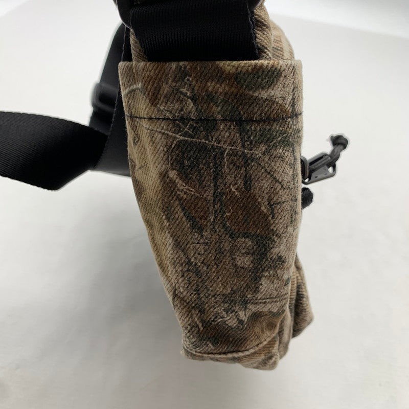 【中古品】【メンズ】 SUPREME DENIM SHOULDER BAG シュプリーム デニム ショルダーバッグ カモフラージュ 迷彩柄 "REALTREE AP CAMO" カバン バッグ かばん 188-260830-io-59-fuzh 万代Net店
