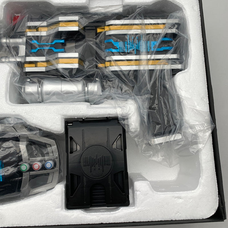 【中古品】 完備品 コンプリートセレクションモディフィケーション ディエンドライバー＆ディエンド ベルト 仮面ライダーディケイド ※インナーパッケージ傷みあり 042-260909-io-35-fuzh 万代Net店