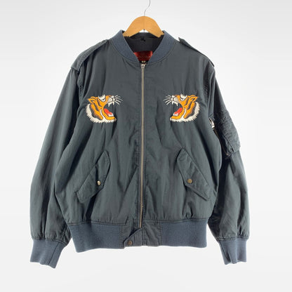 【中古品】【メンズ】 AVIREX アヴィレックス L-2B ブルゾンジャケット カラーGRAY SIZE:XL TIGER刺繍 145-260901-ky-16-fuzh 万代Net店