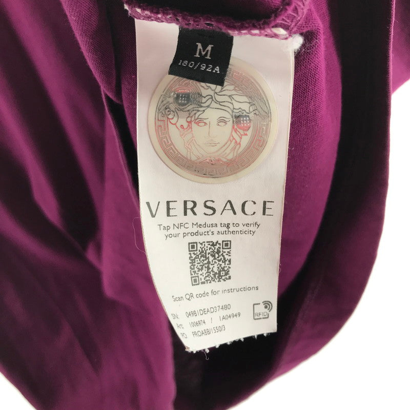 【中古品】【メンズ】 VERSACE ヴェルサーチ 1006974 1A04949 半袖Tシャツ PURPLE Mサイズ ※汚れ・使用感あり 141-260903-io-10-fuzh カラー：パープル 万代Net店