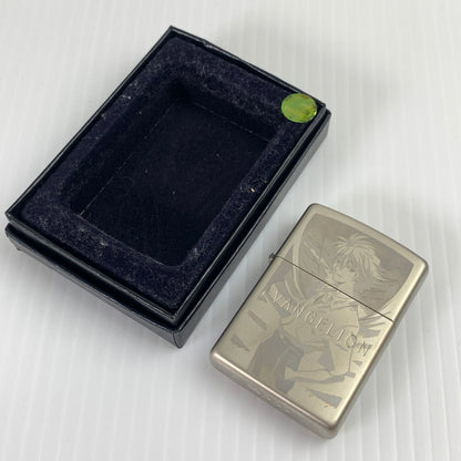 【中古品】【メンズ】 ZIPPO ジッポ オイルライター EVANGELION ZIPPO カヲル 喫煙具 エヴァ エヴァンゲリオン ライター SILVER 貞本義行イラスト 箱あり ※指紋跡あり 206-261013-io-38-fuzh カラー：シルバー 万代Net店