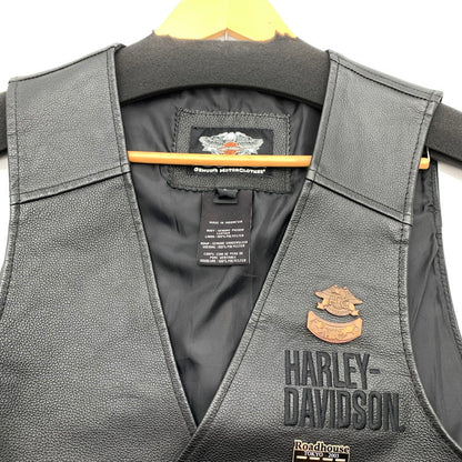 【中古品】【メンズ】 HARLEY-DAVIDSON ハーレーダビットソン 98007-11VM TRADITION LEATHER VEST レザーベスト BLACK/SIZE:L 145-260909-io-04-fuzh カラー：ブラック 万代Net店