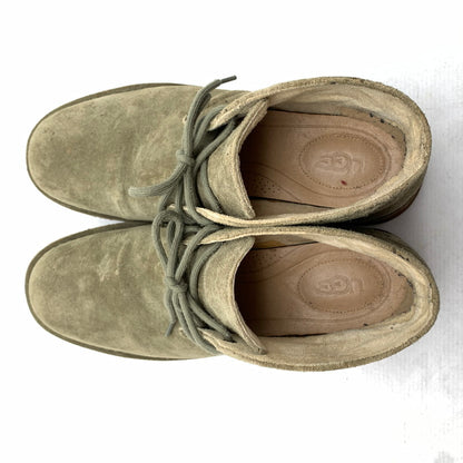 【中古品】【メンズ】 UGG アグ チャッカブーツ GRAY/SIZE:28.0cm/スエード/インソール.箱付属 ※使用感あり・箱破れ・カビ臭有 靴 165-260908-io-05-fuzh カラー：グレー 万代Net店