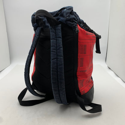 【中古品】【メンズ】 DIESEL ディーゼル BACKPACK バックパック リュック BLACK.RED/Wベルトバックル ※スレ・使用感有 カバン バッグ かばん 鞄 188-260909-io-01-fuzh カラー：ブラックレッド 万代Net店