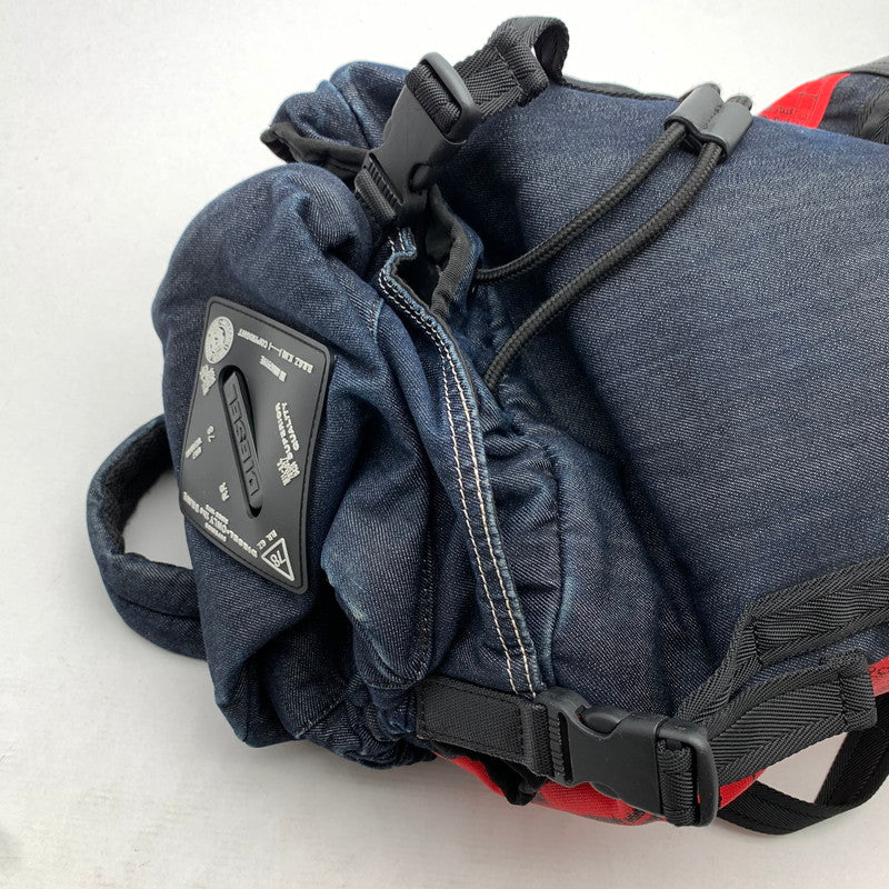 【中古品】【メンズ】 DIESEL ディーゼル BACKPACK バックパック リュック BLACK.RED/Wベルトバックル ※スレ・使用感有 カバン バッグ かばん 鞄 188-260909-io-01-fuzh カラー：ブラックレッド 万代Net店