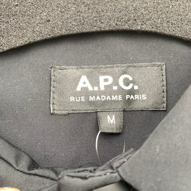 【中古品】【メンズ】 A.P.C. アーペーセー 2114213 RAYMOND BLOUSON レイモンド ブルゾン 上着 アウター BLACK SIZE:M ※白いスレあり 140-260912-io-19-fuzh カラー：ブラック 万代Net店