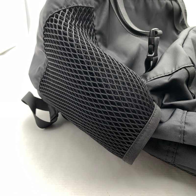 【中古品】【メンズ】 KIU キウ バックパック リュックサック リュック BLACK カバン かばん 鞄 バッグ 188-260912-io-11-fuzh カラー：ブラック 万代Net店
