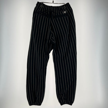 【中古品】【メンズ】 ATMOS アトモス MAT22-S009LP OLD ENGLISH SWEAT PANT STRIPE スウェットパンツ ストライプ BLACK SIZE:M ※内タグ表示消え・使用感有 153-260912-io-34-fuzh カラー：ブラック 万代Net店