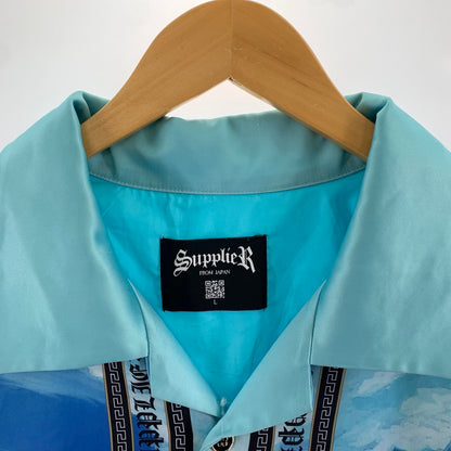 【中古品】【メンズ】 SUPPLIER サプライヤー BAROQUE CROSS SHIRT バロッククロスシャツ 半袖シャツ BLUE/SIZE:L ※汚れ・ひっかけ有 142-260917-io-28-fuzh カラー：ブルー 万代Net店