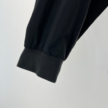 【中古品】【メンズ】 NIKE ナイキ 831864-011 HYBRID NYLON L S ハイブリッド ナイロン 長袖シャツ BLACK SIZE:L 148-260919-io-25-fuzh カラー：ブラック 万代Net店