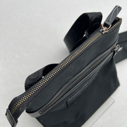 【中古品】【メンズ】 ARMANI EXCHANGE アルマーニエクスチェンジ ショルダーバック BLACK/本体のみ　※キズ、使用感有 カバン 188-261029-ky-06-fuzh 万代Net店