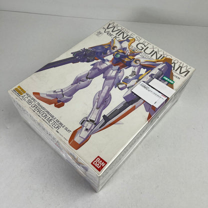 【中古美品】 内装未開封 新機動戦記ガンダムW 1 100 MG XXXG-01W ウイングガンダム(Ver.Ka) ガンダム ガンプラ プラモデル プラモ ※箱汚れあり 058-261009-io-17-fuzh 万代Net店