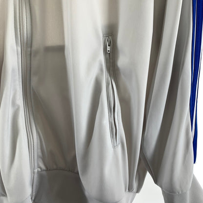 【中古品】【メンズ】 ADIDAS アディダス KS2217 FIREBIRD TT FOR FREAK'S STORE ジャージ LIGHTGRAY SIZE:3XL ※汚れ有 148-260920-io-05-fuzh カラー：ライトグレー 万代Net店