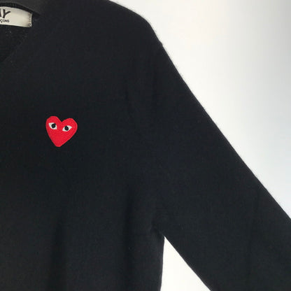 【中古品】【メンズ】 PLAY COMME DES GARCONS プレイコムデギャルソン AZ-N002 KNIT SWEATER BLACK ニットセーター ハートワッペン SIZE:L 140-260924-ky-03-fuzh 万代Net店