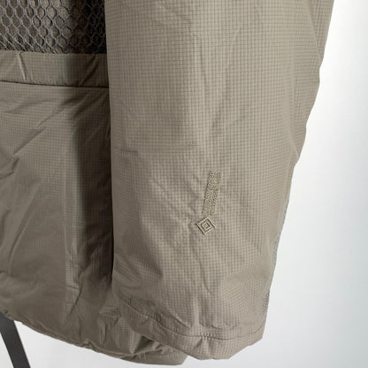 【中古品】【メンズ】 GOLDWIN 0 GZ25300 WINDSTOPPER BY GORE-TEX LABS ゴールドウィン ウィンドストッパー ゴアテックス ジャケット 中綿 ブランド 古着 144-260923-gm-45-fuz サイズ：2 カラー：カーキ 万代Net店