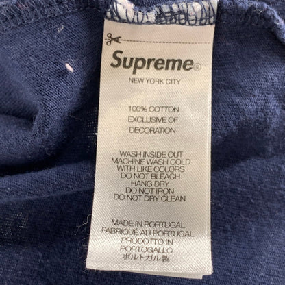 【中古品】【メンズ】 SUPREME シュプリーム INTARSIA SPELLOUT SS TOP 半袖Tシャツ カットソー 149-260927-gm-22-fuzh サイズ：L カラー：ネイビー 万代Net店