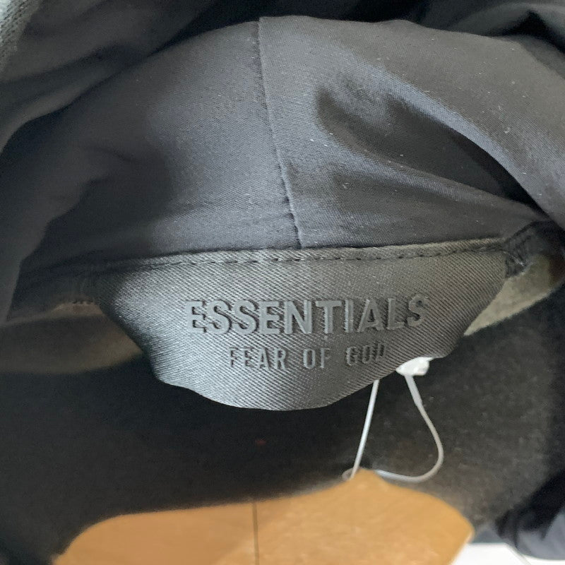 【中古品】【メンズ】 ESSENTIALS FEAR OF GOD NYLON FLEECE HOODIE エッセンシャルズ フィアオブゴッド ナイロンフリースパーカー フーディー 142-260927-gm-23-fuzh サイズ：XS カラー：カーキ ブラック 万代Net店