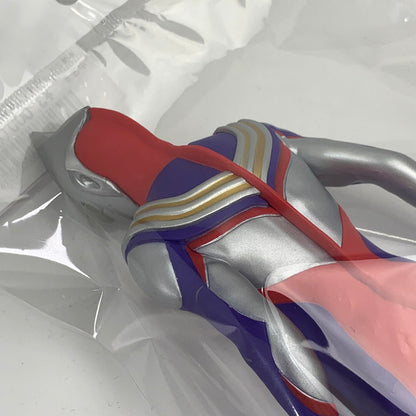 【中古品】 本体のみ 一番くじ ウルトラマンティガ・ダイナ・ガイア -光を宿すものたちへ- A賞 ウルトラマンティガ フィギュア ※色移り・塗装剥がれあり 044-261029-io-17-fuzh 万代Net店