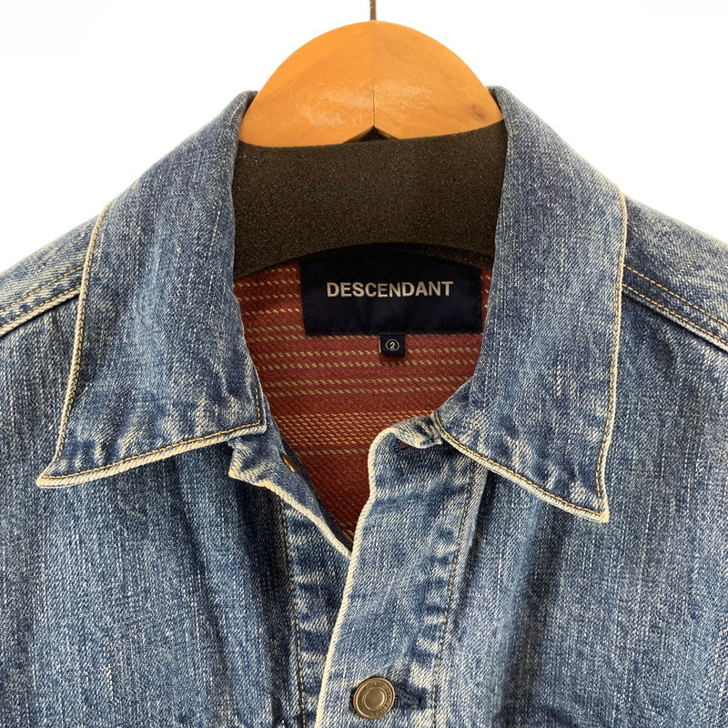 【中古品】【メンズ】 DESCENDANT ディセンダント TRUCKER DENIM JACKET トラッカーデニムジャケット INDIGO SIZE:2 上着 アウター ※袖汚れあり 142-261002-io-03-fuzh サイズ：2 カラー：インディゴ 万代Net店