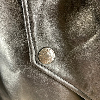 【中古品】【メンズ】 SCHOTT ショット MA-1-1949 FLIGHT JACKET フライトジャケット BLACK SIZE:38 ※襟変色・ボタンサビ・使用感あり 145-261002-io-05-fuzh サイズ：38 カラー：ブラック 万代Net店