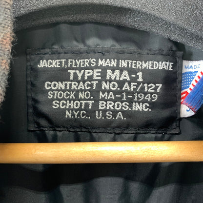 【中古品】【メンズ】 SCHOTT ショット MA-1-1949 FLIGHT JACKET フライトジャケット BLACK SIZE:38 ※襟変色・ボタンサビ・使用感あり 145-261002-io-05-fuzh サイズ：38 カラー：ブラック 万代Net店