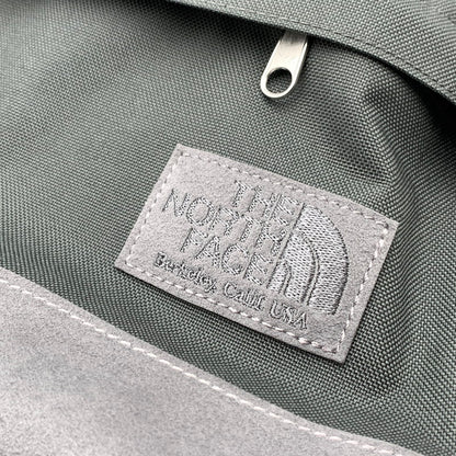 【中古品】【メンズ】 THE NORTH FACE ザ・ノースフェイス N25FU072 CORDURA NYLON MEDIUM DAY PACK カバン バックパック リュックサック 188-261003-gm-27-fuzh カラー：グレー 万代Net店