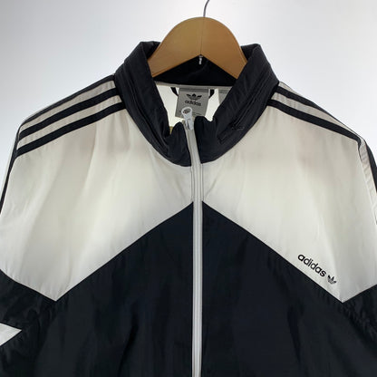 【中古品】【メンズ】 ADIDAS アディダス ナイロンジャケット ブルゾン 古着 148-261004-gm-35-fuzh サイズ：O カラー：ホワイト ブラック 万代Net店