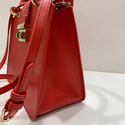【中古品】【レディース】 FURLA フルラ ベラ サッチェル 2WAY BAG ショルダー 保存袋付属 カバン 188-261009-ny-02-fuzh カラー：レット 万代Net店