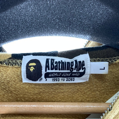 【中古品】【メンズ】 A BATHING APE アベイシングエイプ 1ST CAMO BAPE PRINT ZIPUP PARKA ジップアップパーカー フーディー 142-261010-gm-30-fuzh サイズ：L カラー：カモフラ 万代Net店