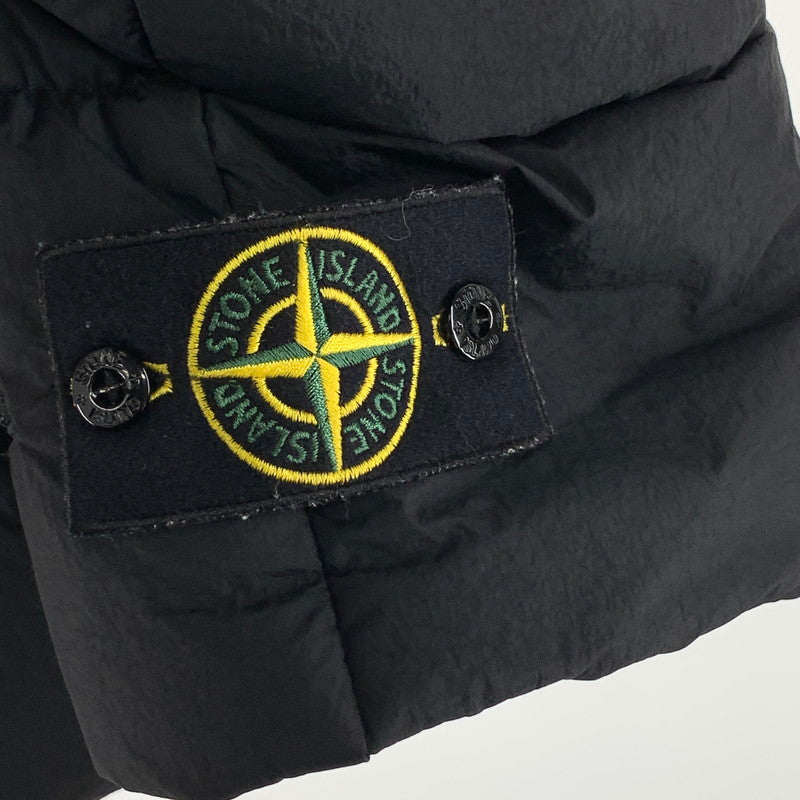【中古品】【メンズ】 STONE ISLAND ストーンアイランド 6715G0223 DOWN FILLED PUFFER GILET ダウンベスト アウター 古着 140-261010-gm-35-fuzh サイズ：S カラー：ブラック 万代Net店
