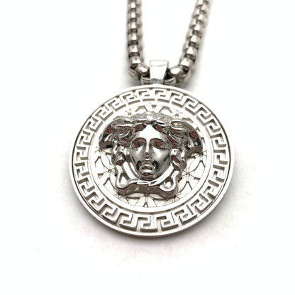 【中古品】【メンズ】 VERSACE ヴェルサーチ メデューサ ネックレス アクセサリー 182-261010-gm-38-fuzh カラー：シルバー 万代Net店