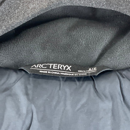 【中古品】【メンズ】 ARC'TERYX アークテリクス 21734-119305 NYLON JACKET ナイロンジャケット アウター ブルゾン 144-261010-gm-25-fuzh サイズ：S カラー：パープル 万代Net店