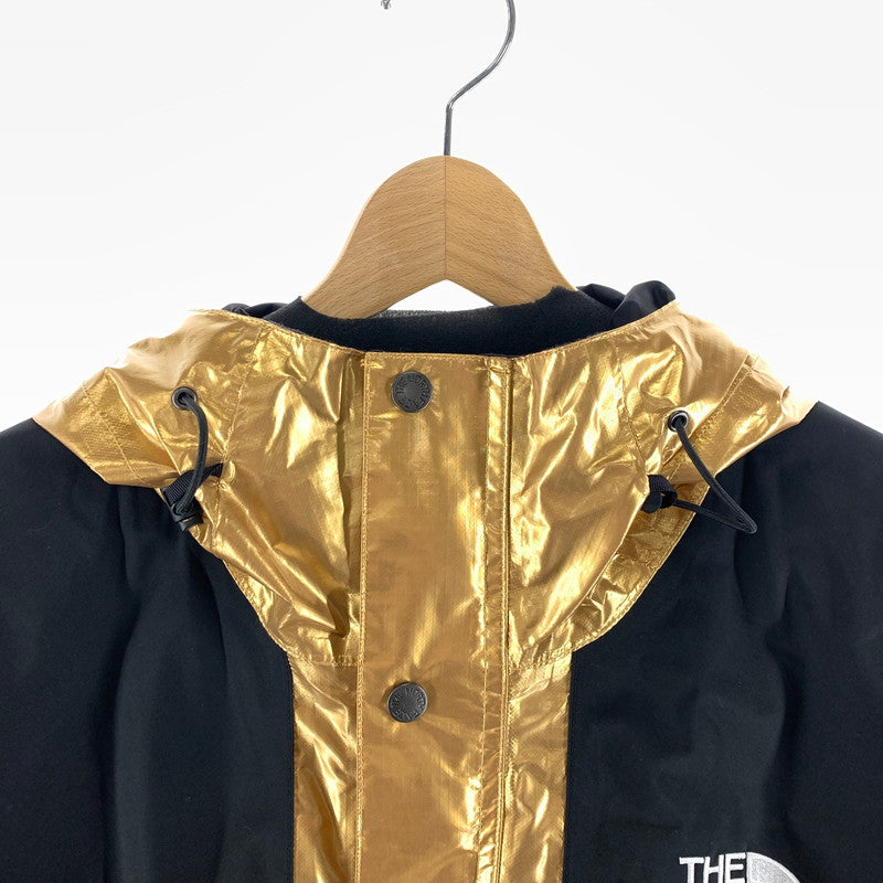 【中古品】【メンズ】 SUPREME シュプリーム × THE NORTH FACE ザ・ノースフェイス NP11801I 18SS METALLIC MOUNTAIN PARKA メタリック マウンテン パーカー ジャケット アウター コート 古着 149-261012-mh-07-fuzh サイズ：M カラー：ゴールド・ブラック 万代Net店